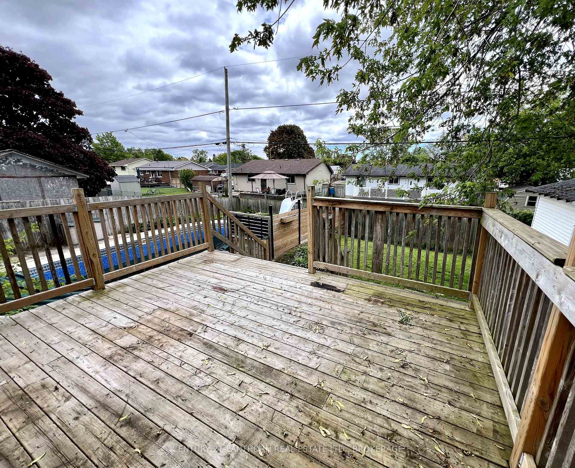 Photo 3 of 190 Amherst Drive, Loyalist, Amherstview — HOMEH