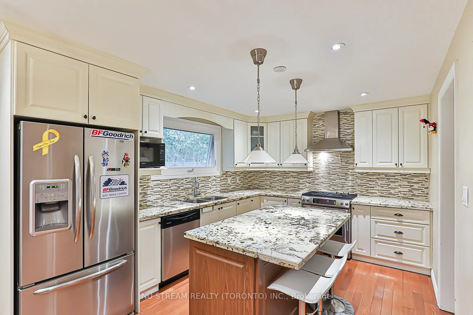Photo 31 of 68 Proctor Avenue, Markham, Grandview — HOMEH