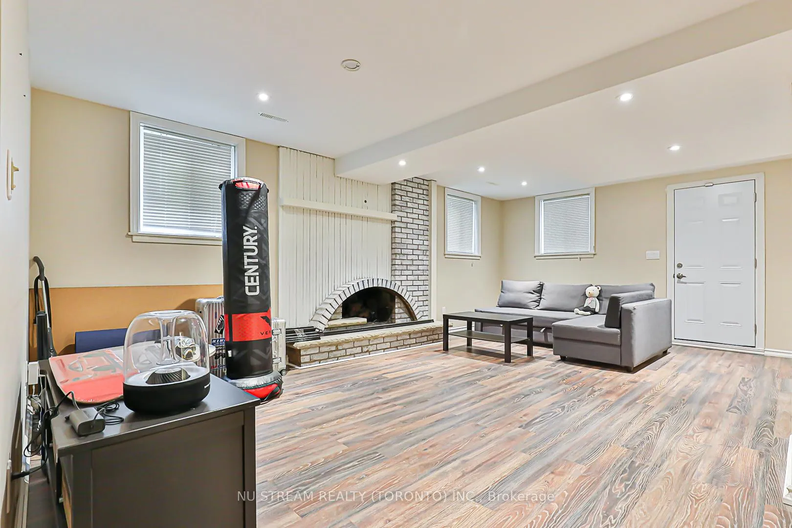 Photo 42 of 68 Proctor Avenue, Markham, Grandview — HOMEH