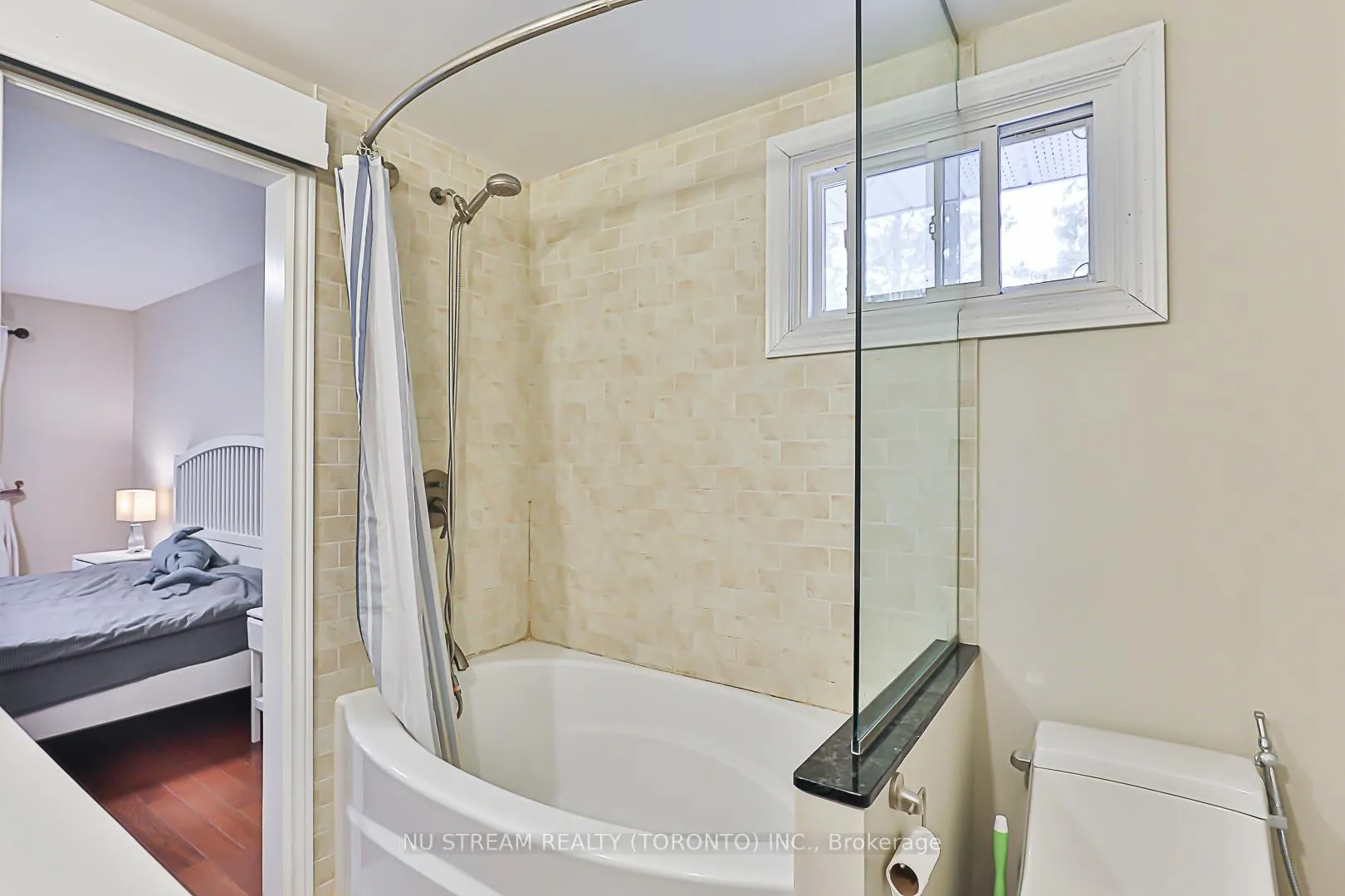 Photo 87 of 68 Proctor Avenue, Markham, Grandview — HOMEH