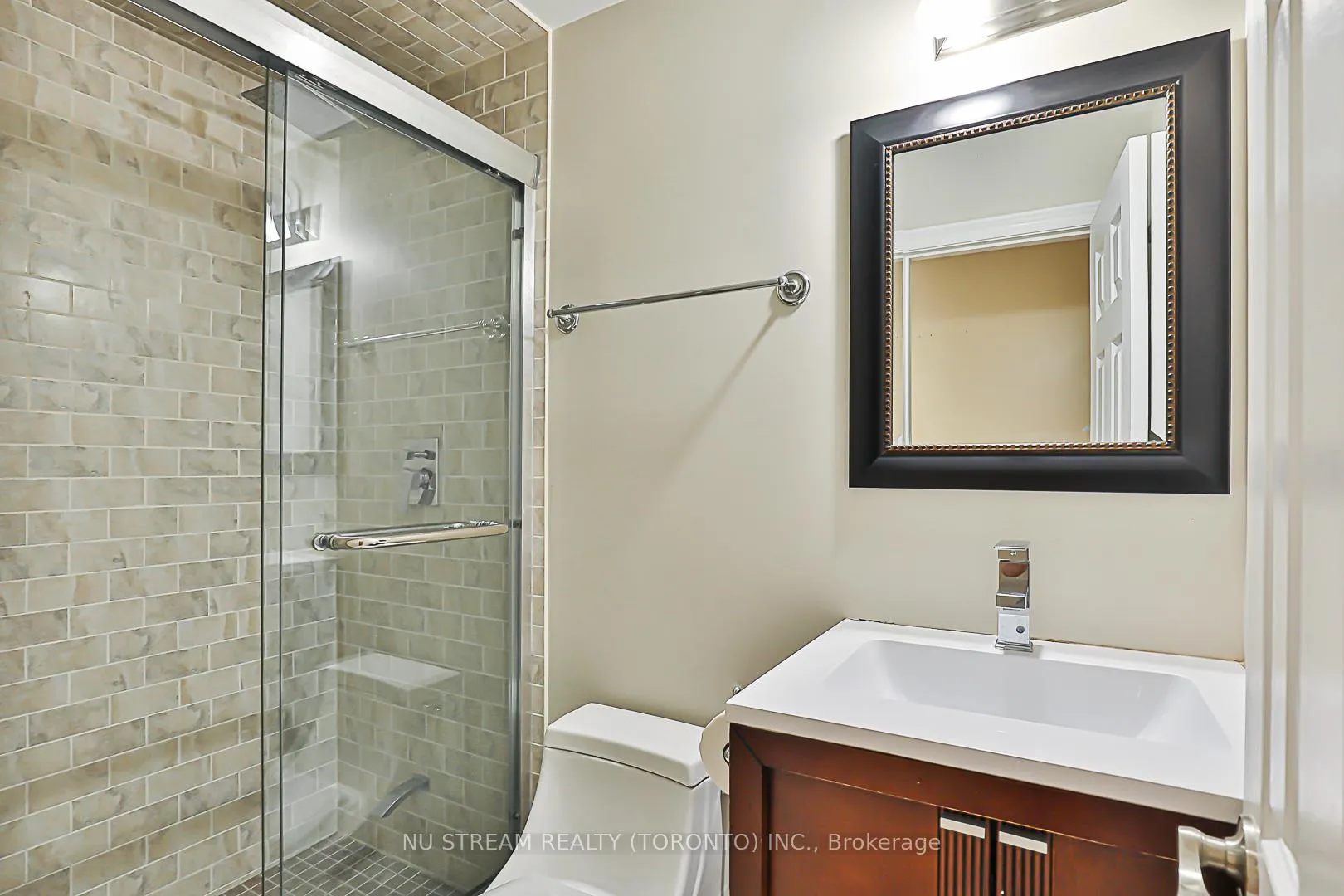 Photo 102 of 68 Proctor Avenue, Markham, Grandview — HOMEH