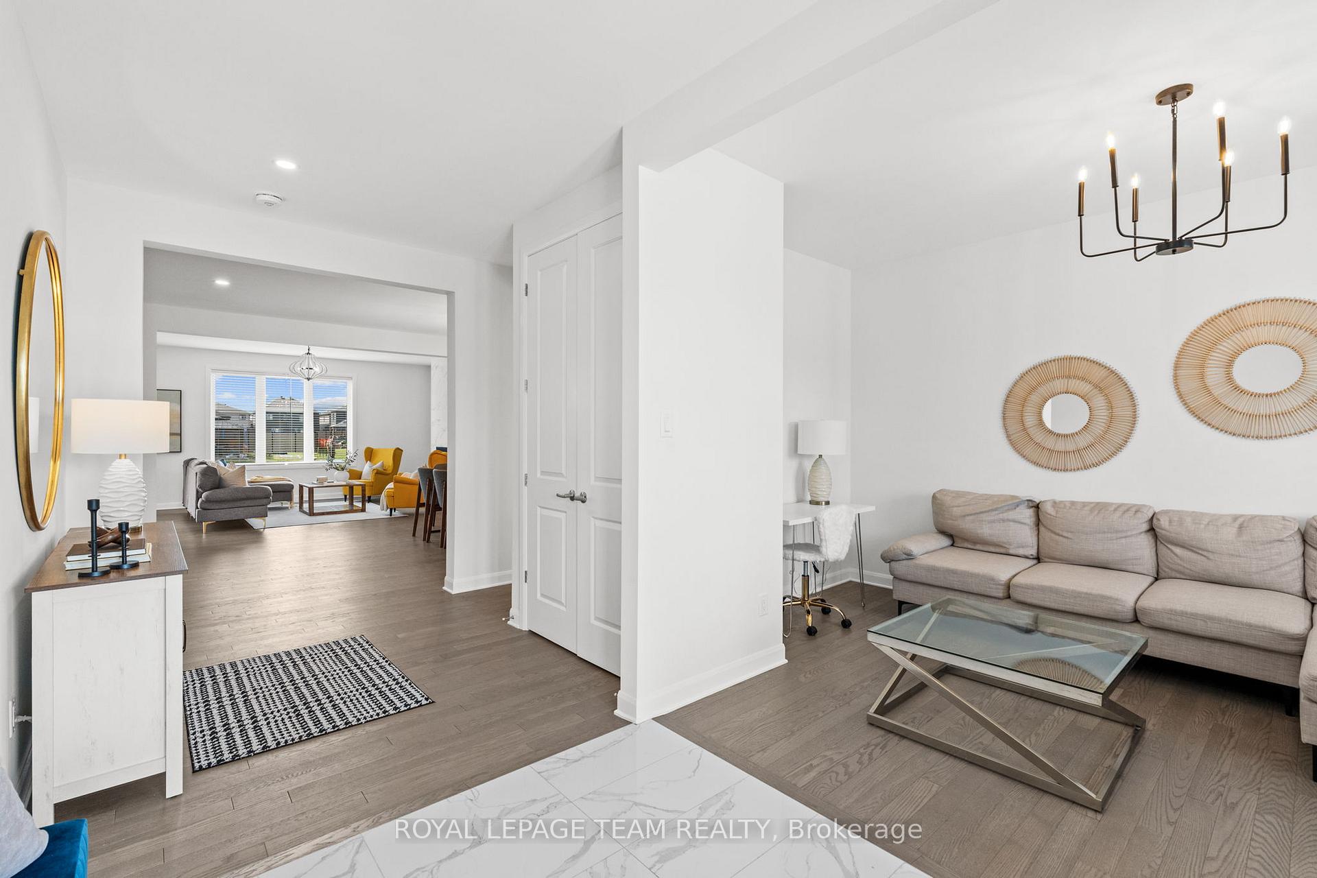 Photo 6 of 511 Anchor Circle, Ottawa, Mahogany Community — HOMEH