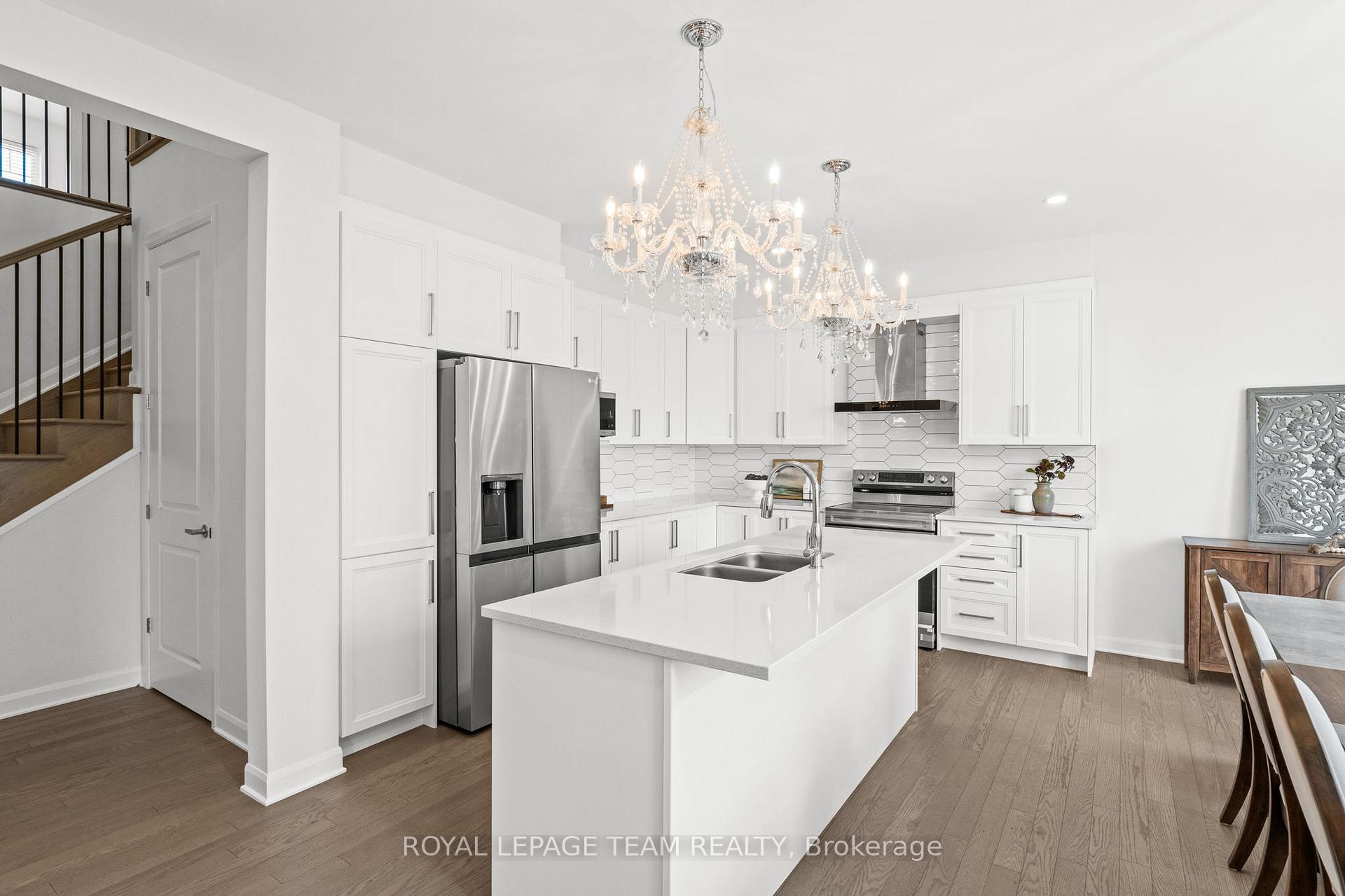 Photo 17 of 511 Anchor Circle, Ottawa, Mahogany Community — HOMEH