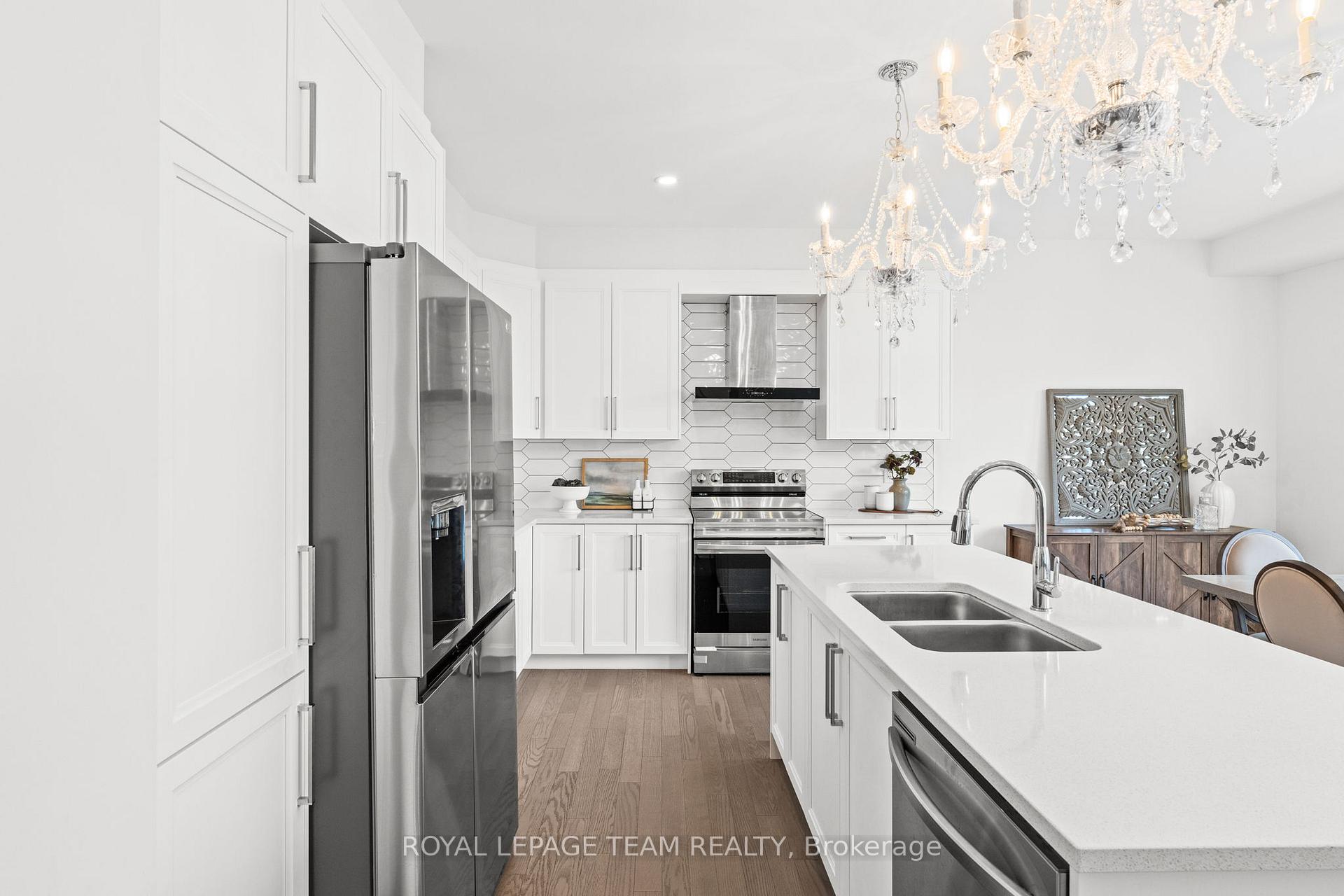 Photo 18 of 511 Anchor Circle, Ottawa, Mahogany Community — HOMEH