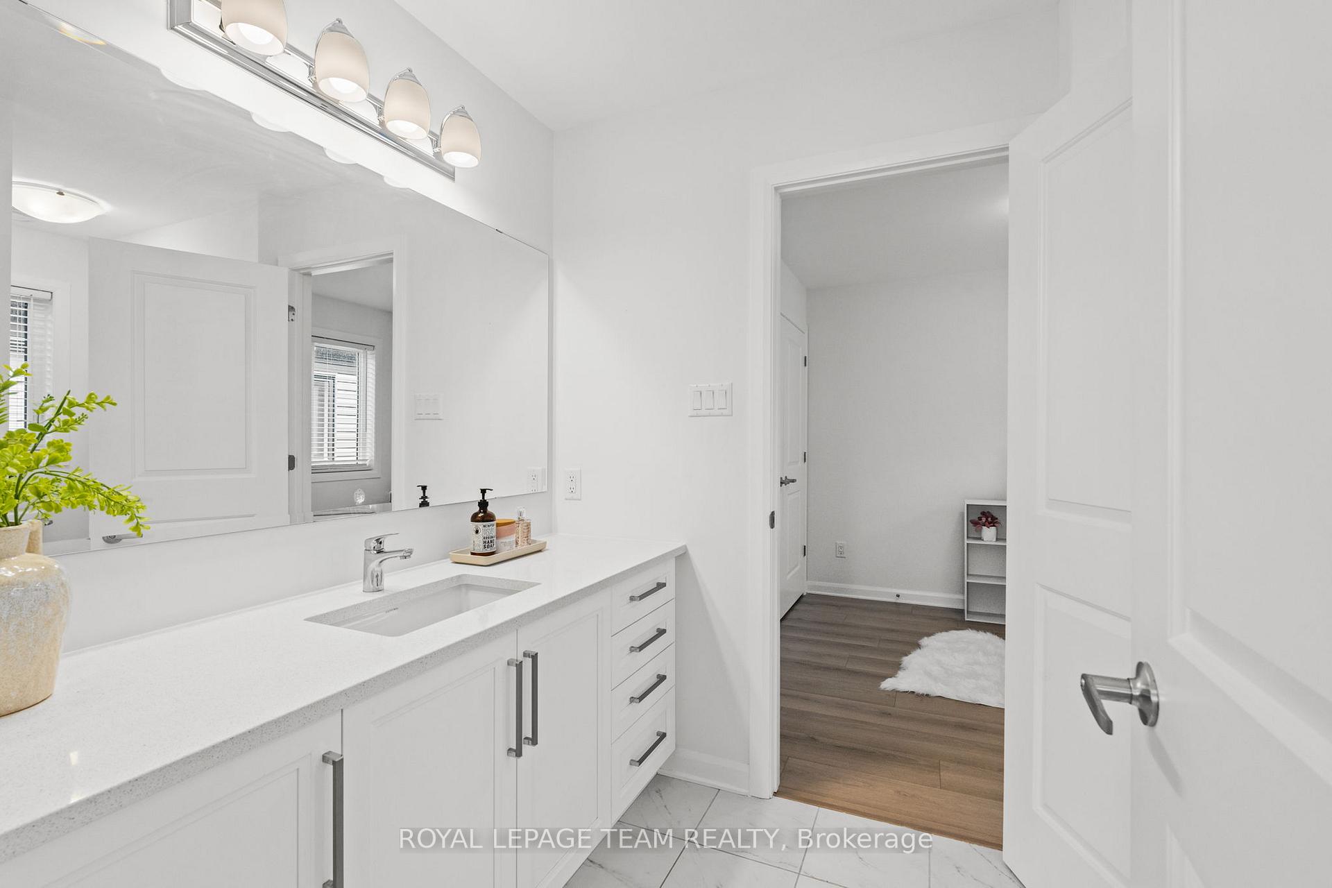 Photo 39 of 511 Anchor Circle, Ottawa, Mahogany Community — HOMEH