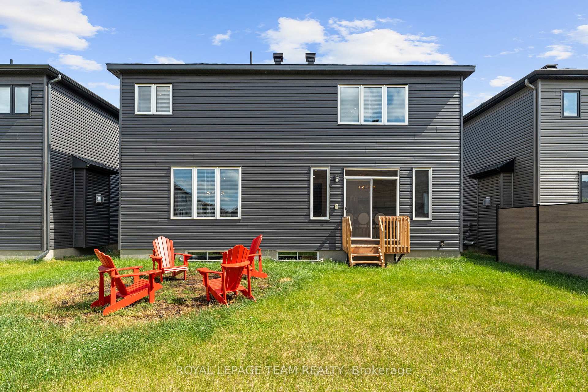Photo 48 of 511 Anchor Circle, Ottawa, Mahogany Community — HOMEH