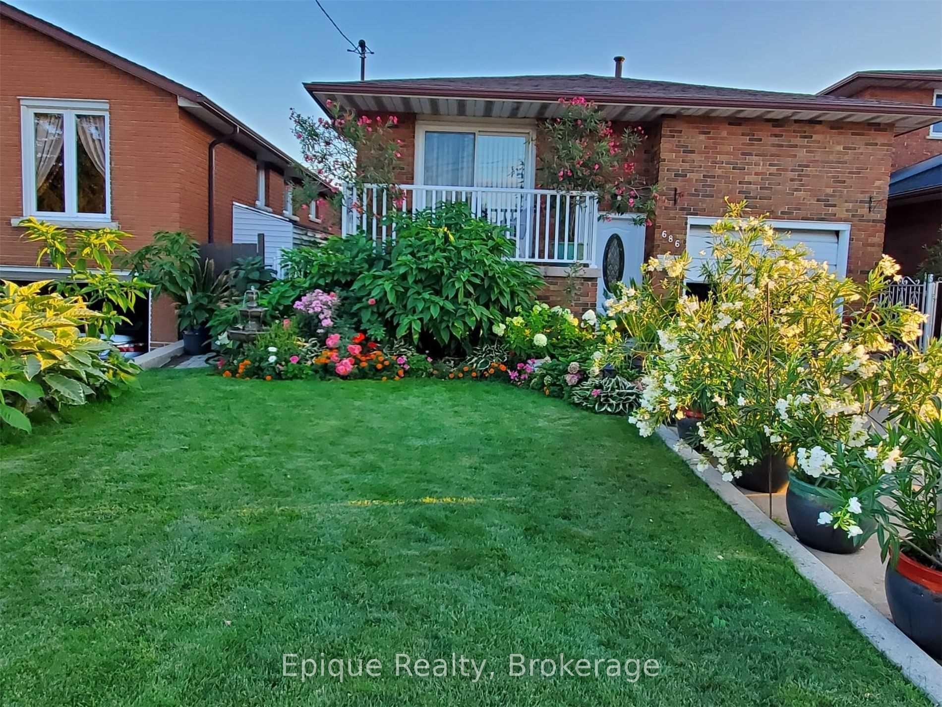 Photo 4 of 686 Limeridge Road E, Hamilton, Lawfield — HOMEH