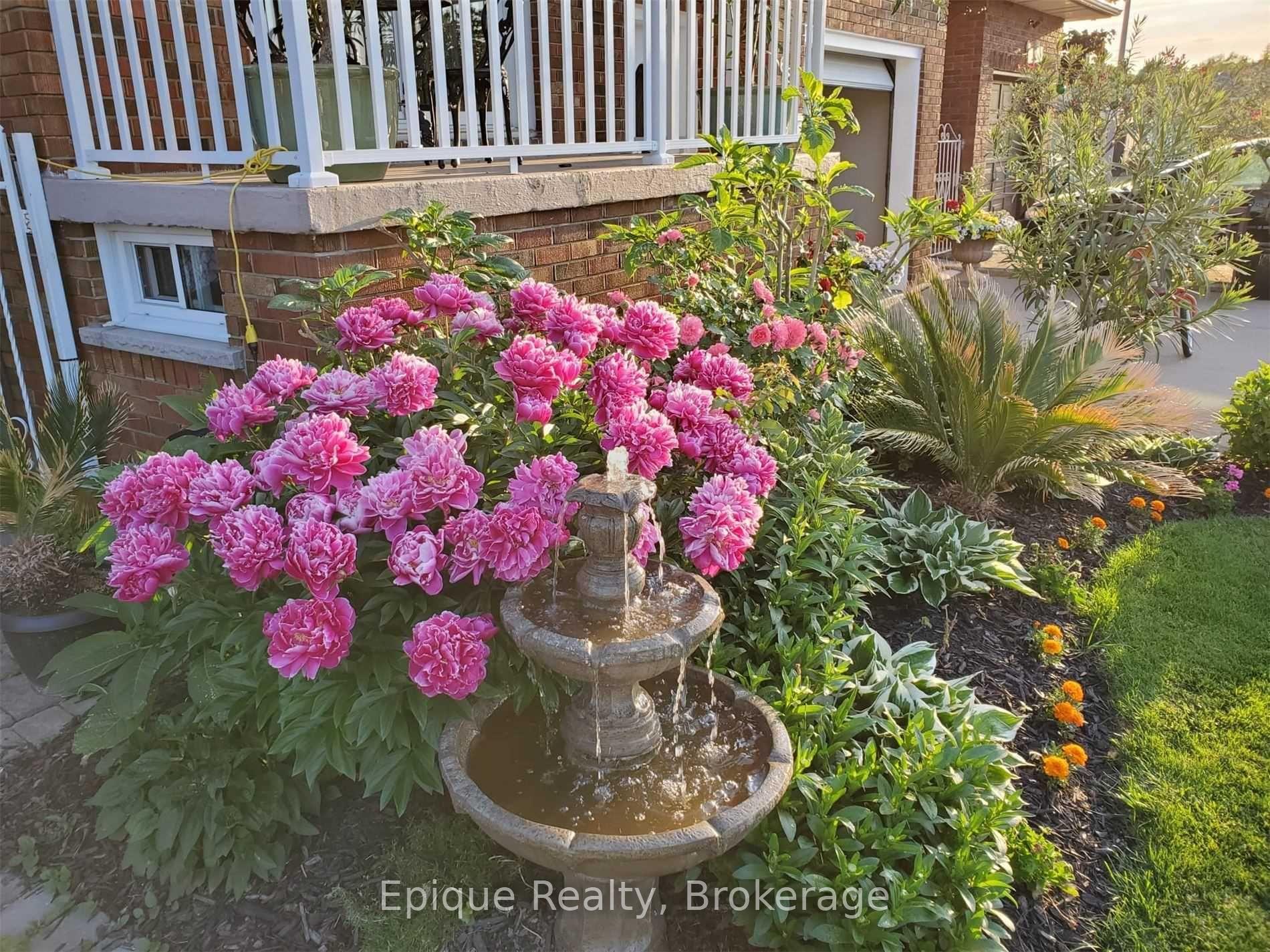 Photo 5 of 686 Limeridge Road E, Hamilton, Lawfield — HOMEH