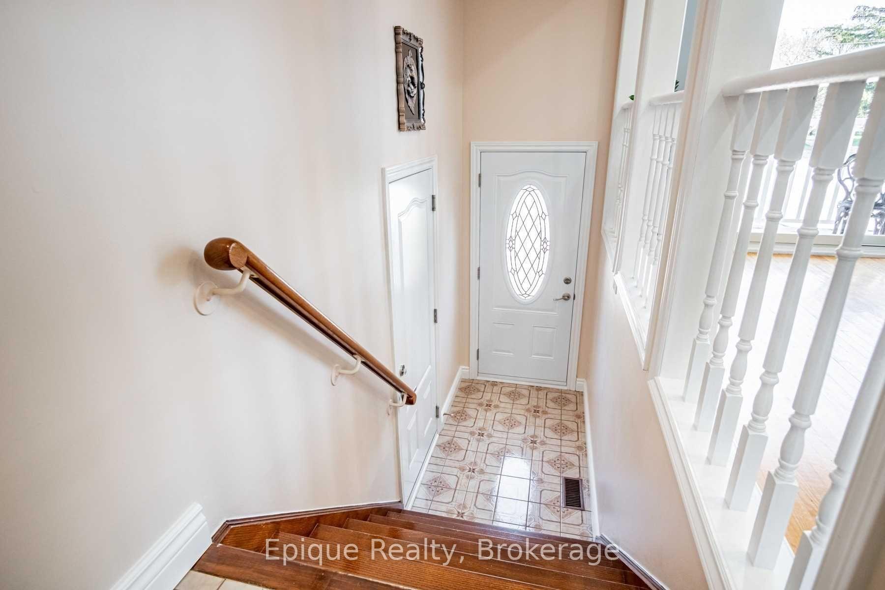 Photo 6 of 686 Limeridge Road E, Hamilton, Lawfield — HOMEH