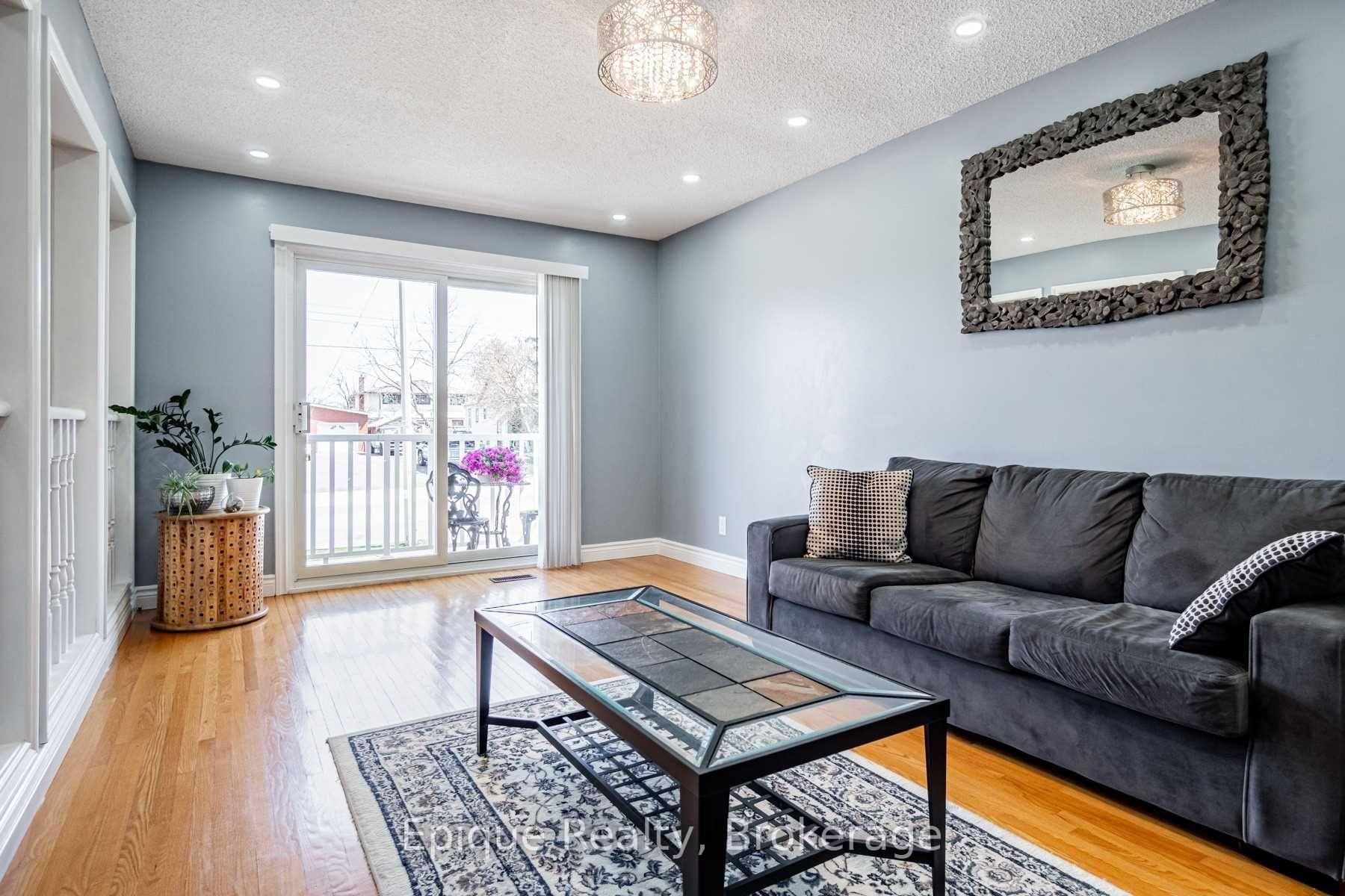 Photo 8 of 686 Limeridge Road E, Hamilton, Lawfield — HOMEH