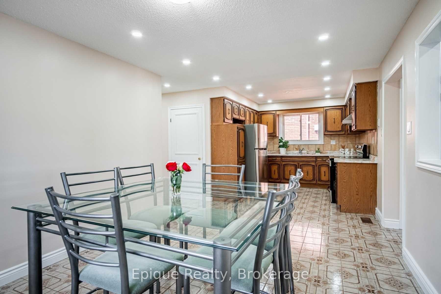Photo 14 of 686 Limeridge Road E, Hamilton, Lawfield — HOMEH