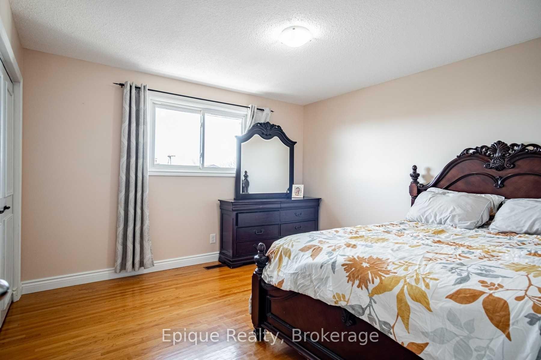 Photo 17 of 686 Limeridge Road E, Hamilton, Lawfield — HOMEH