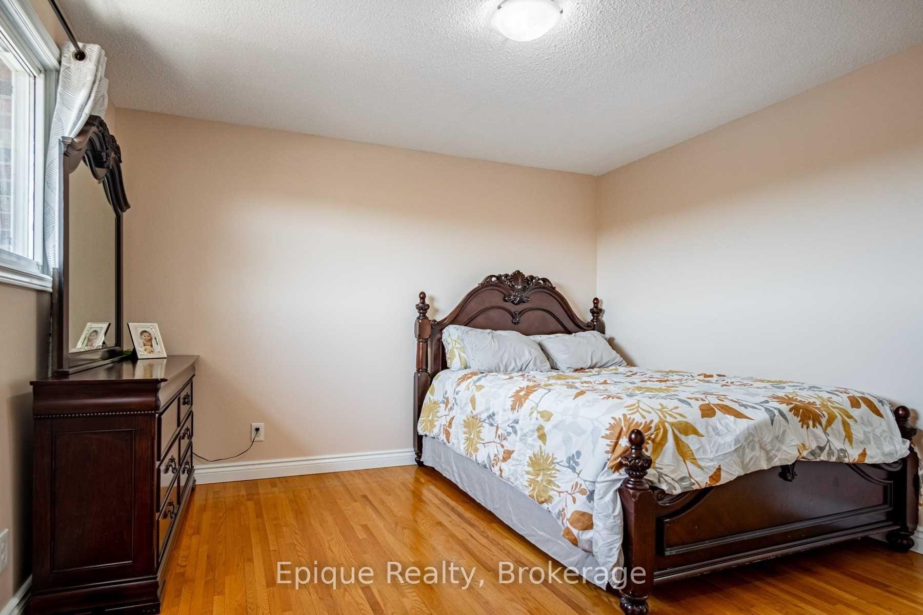 Photo 18 of 686 Limeridge Road E, Hamilton, Lawfield — HOMEH