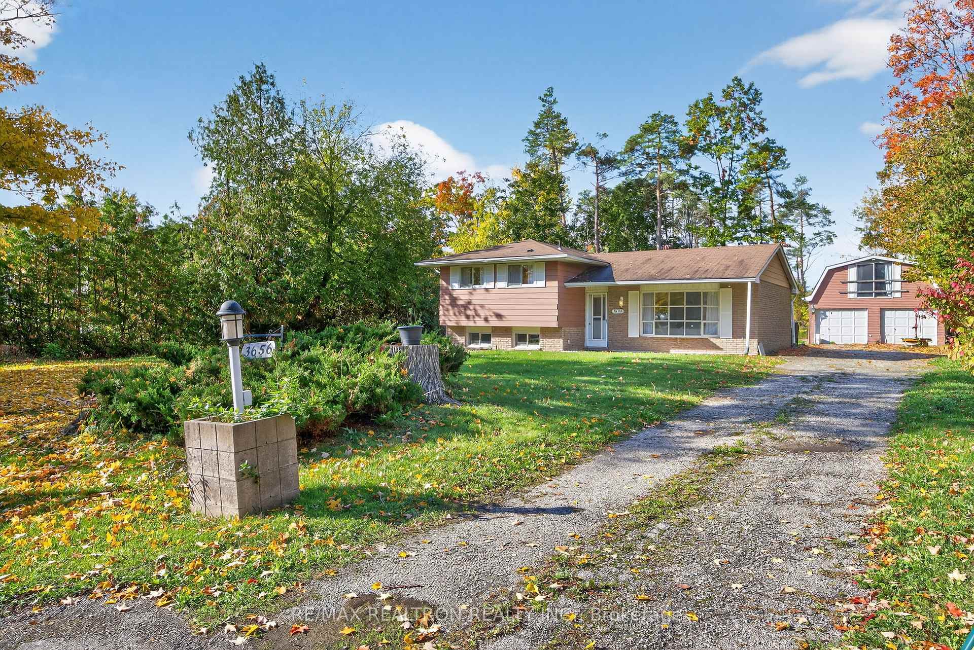 Photo 1 of 3656 Maple Grove Road, Innisfil, Rural Innisfil — HOMEH