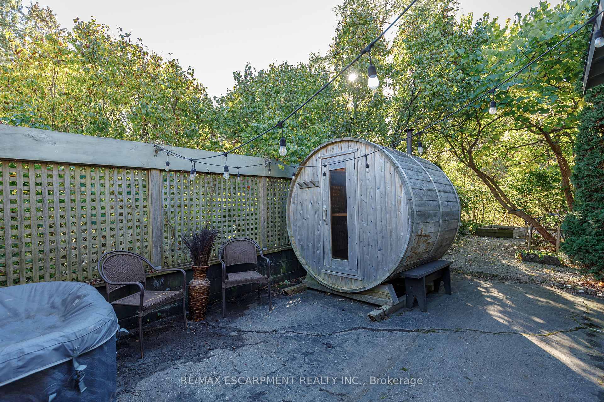 Photo 8 of 225 Berry Street, Meaford — HOMEH
