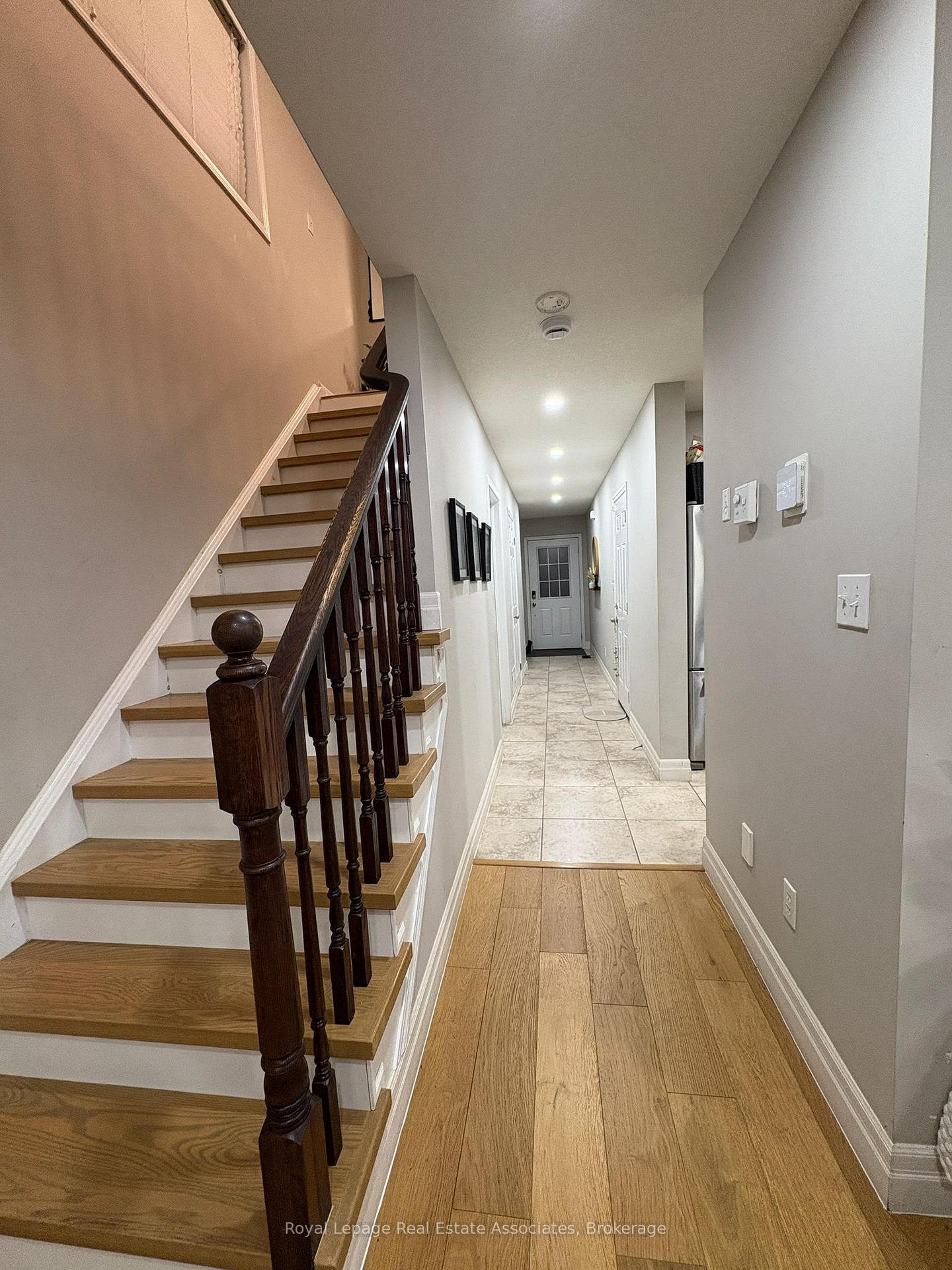 Photo 2 of 165 Westmeadow Drive, Kitchener — HOMEH