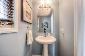 Photo 5 of 165 Westmeadow Drive, Kitchener — HOMEH