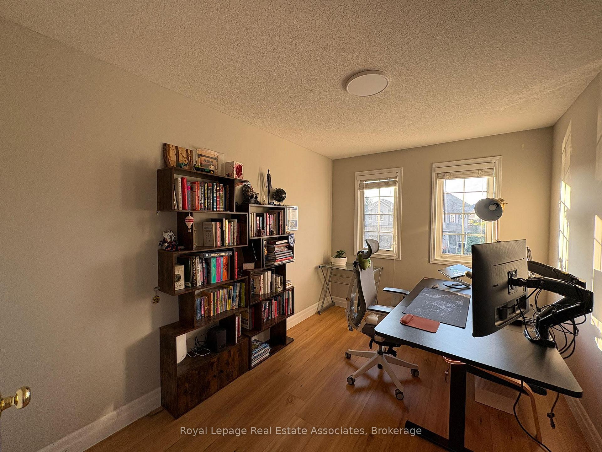 Photo 9 of 165 Westmeadow Drive, Kitchener — HOMEH