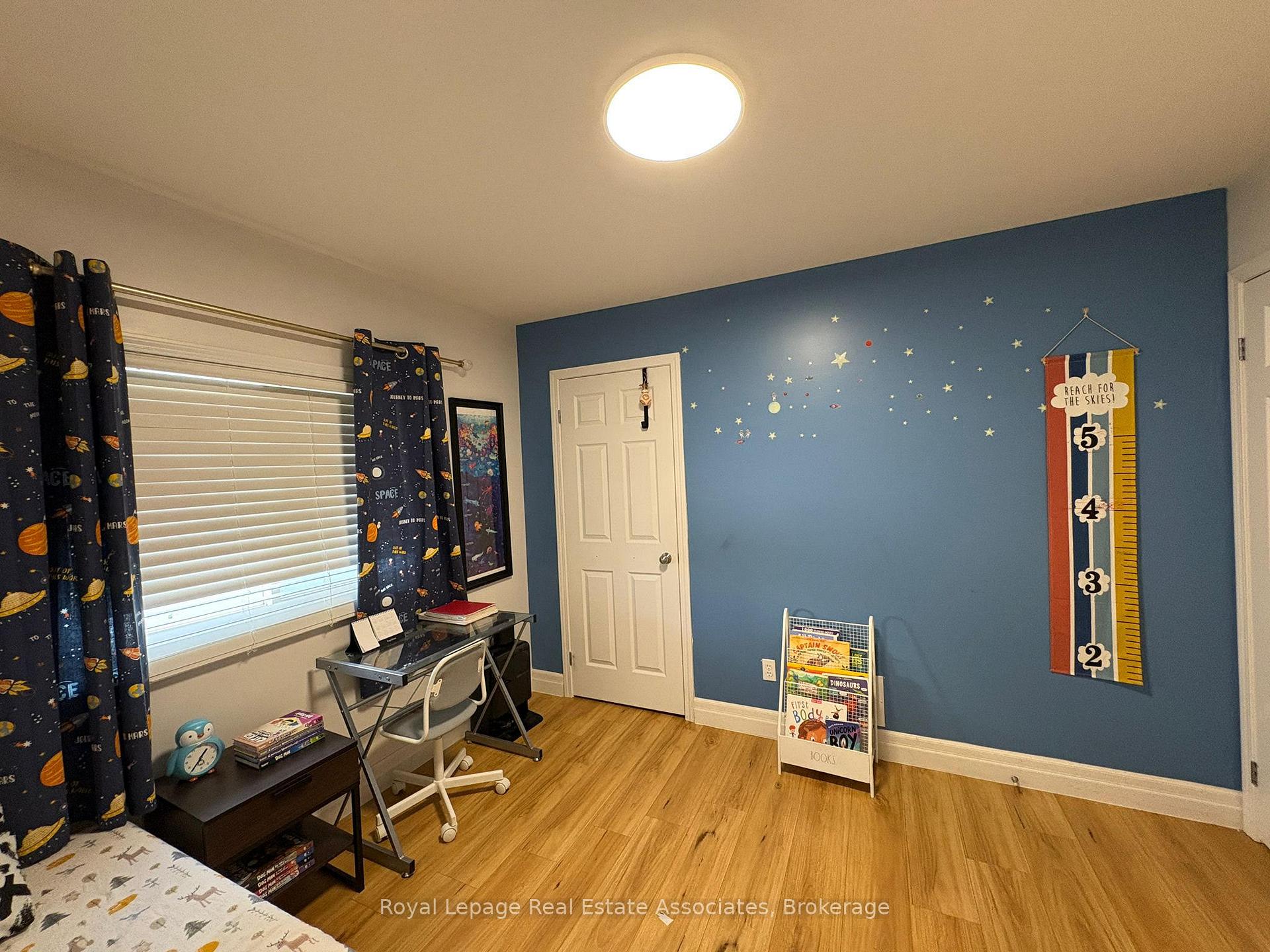 Photo 10 of 165 Westmeadow Drive, Kitchener — HOMEH