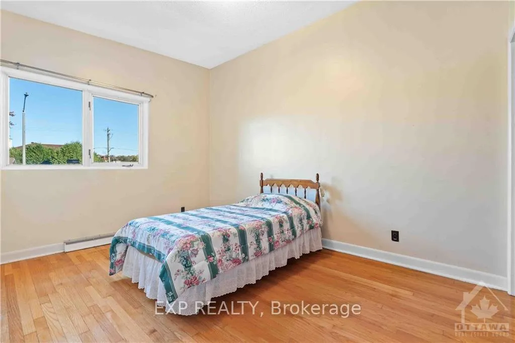 Photo 5 of 1348 Vancouver Avenue, Ottawa, Ellwood — HOMEH