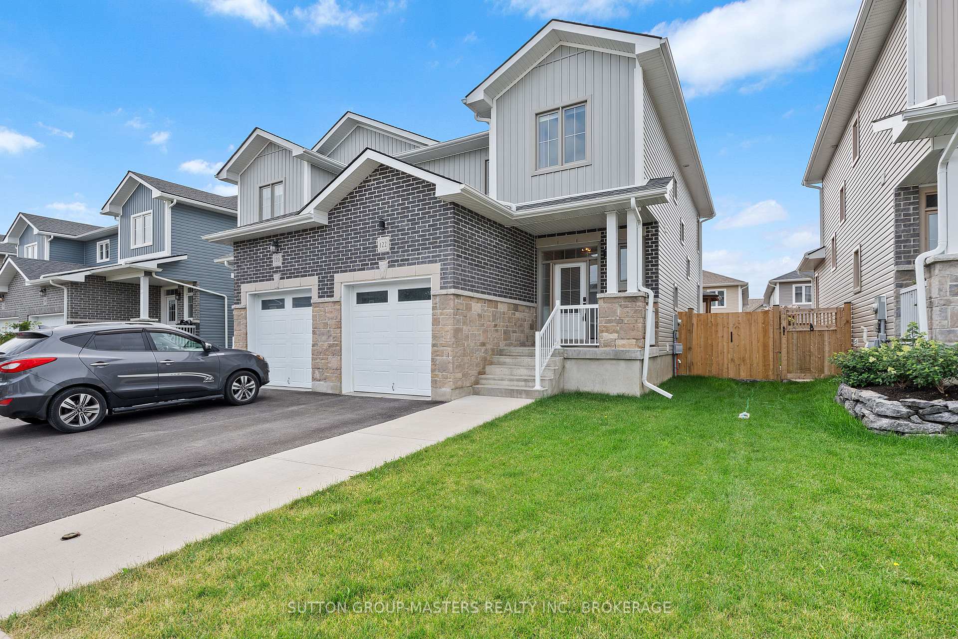 Photo 1 of 122 Hazlett Street, Loyalist, Amherstview — HOMEH