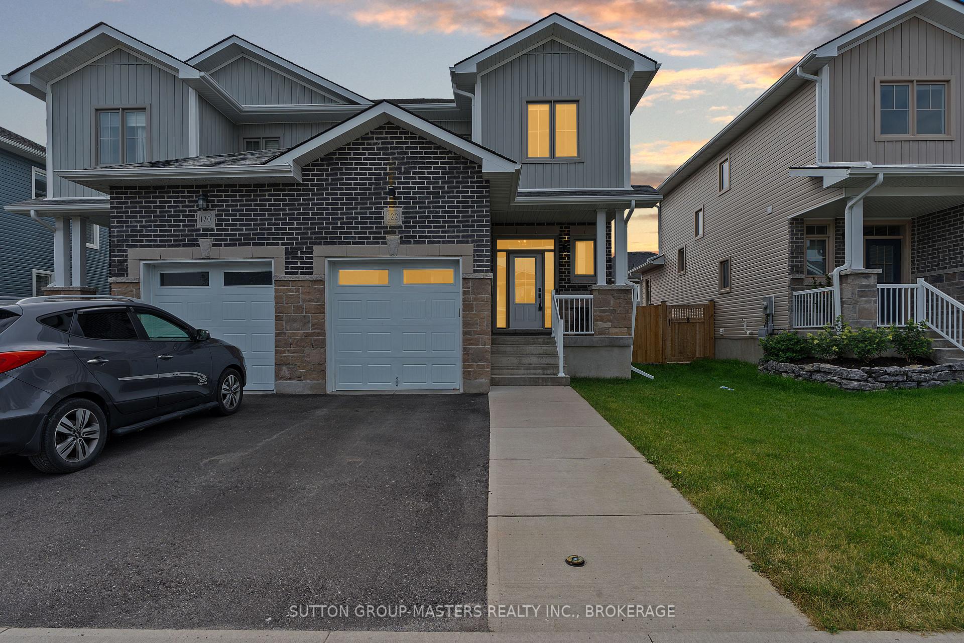 Photo 3 of 122 Hazlett Street, Loyalist, Amherstview — HOMEH
