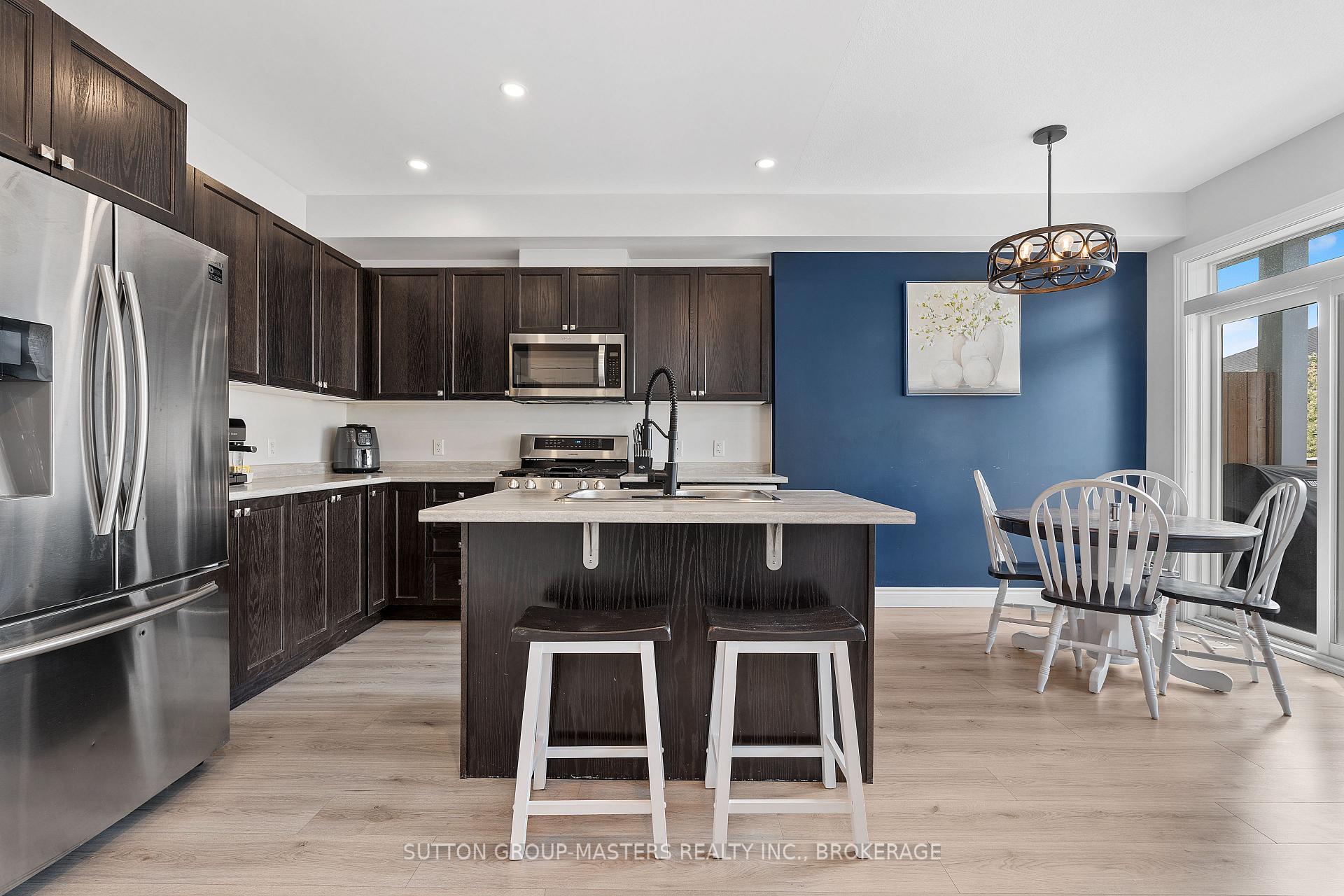 Photo 10 of 122 Hazlett Street, Loyalist, Amherstview — HOMEH