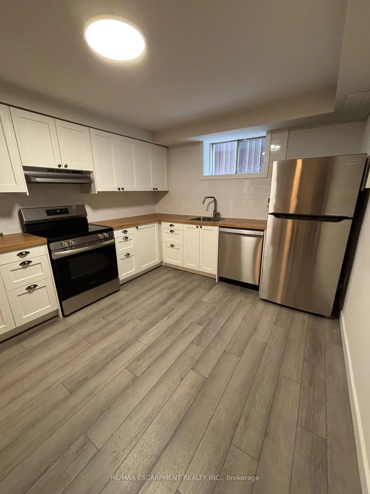 Photo 16 of Unit Lower, 19 Pavarotti Court, Hamilton, Gershome — HOMEH