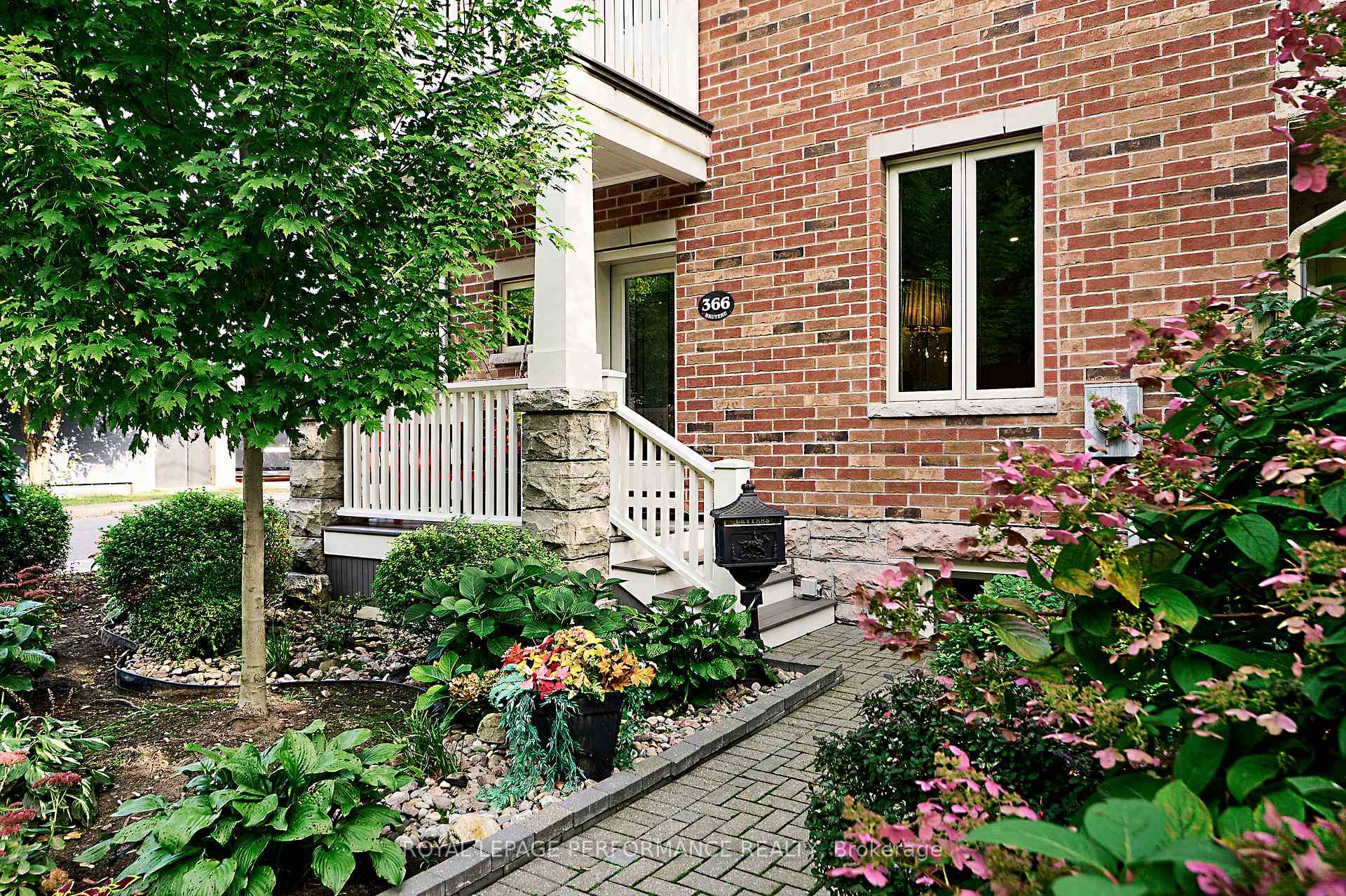 Photo 5 of 366 Bruyere Street, Ottawa, Lower Town — HOMEH