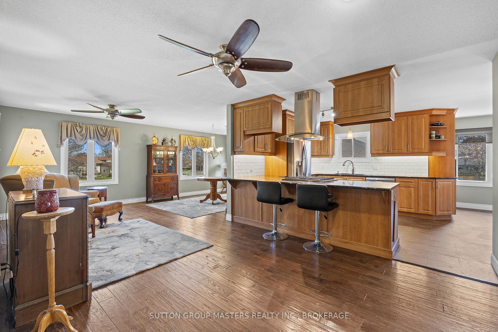 Photo 7 of 95 Nicholson Crescent, Loyalist, Amherstview — HOMEH