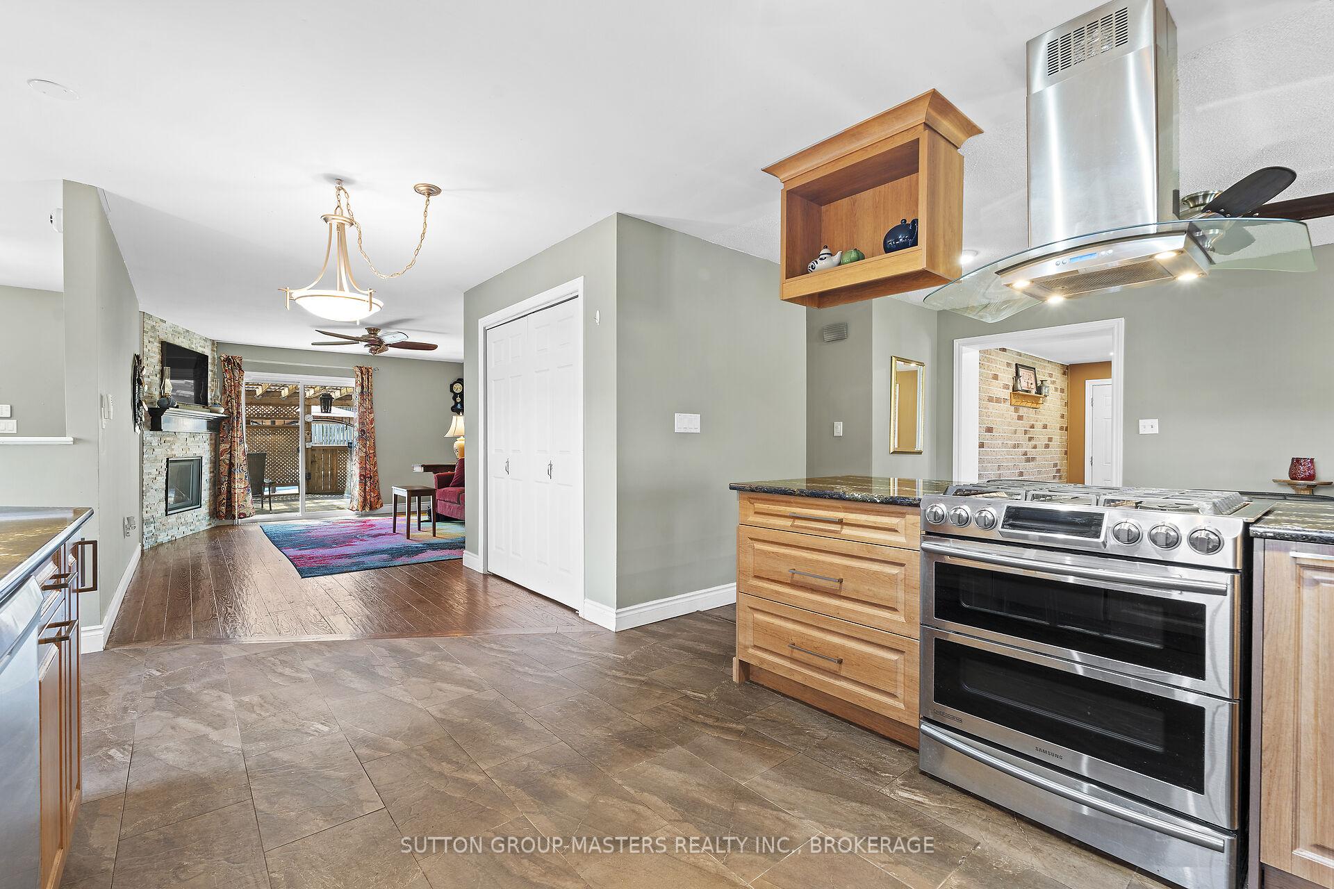 Photo 14 of 95 Nicholson Crescent, Loyalist, Amherstview — HOMEH