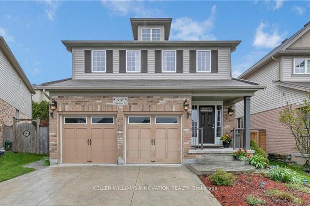 Front of Unit #B, 916 Magdalena Court