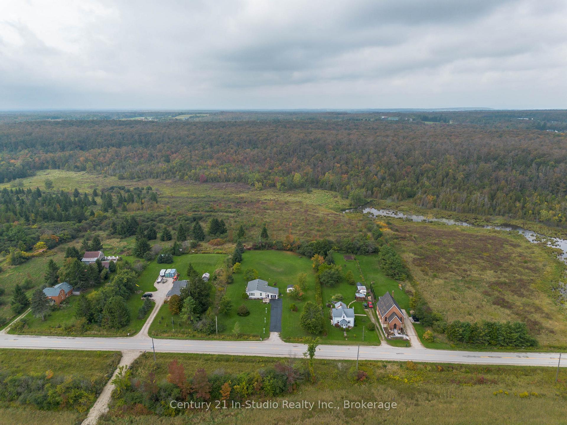 Photo 8 of 618134 Grey 18 Road, Meaford — HOMEH