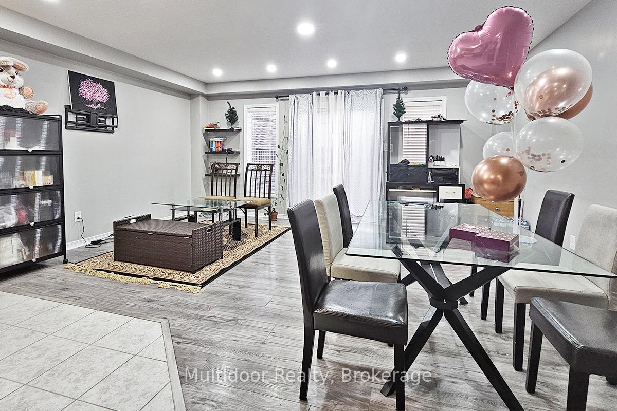 Photo 3 of 19 Machado Street, Kitchener, Huron Park — HOMEH