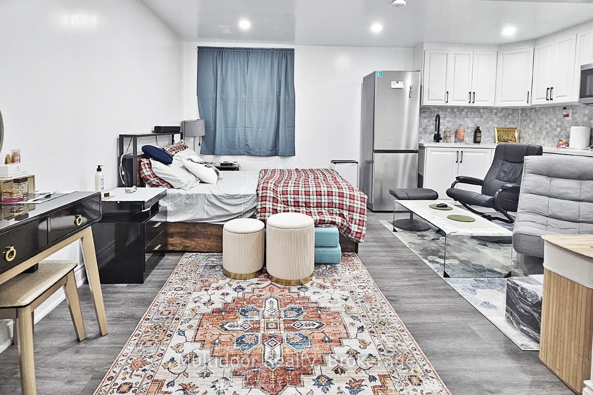 Photo 9 of 19 Machado Street, Kitchener, Huron Park — HOMEH