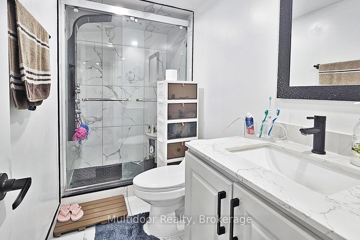 Photo 13 of 19 Machado Street, Kitchener, Huron Park — HOMEH