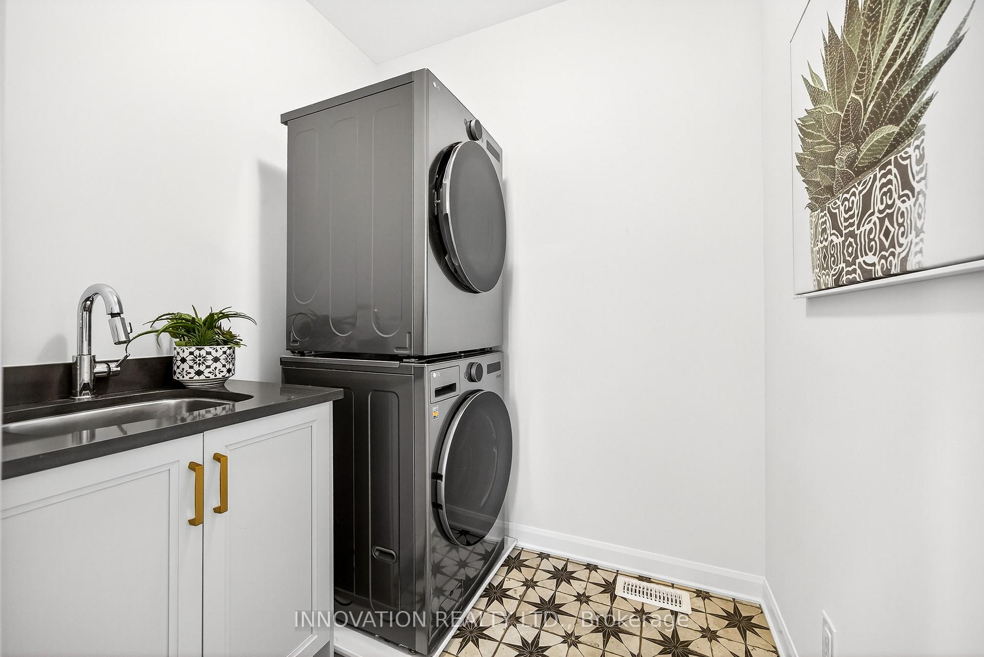 Photo 25 of 814 Companion Crescent, Ottawa, Mahogany Community — HOMEH