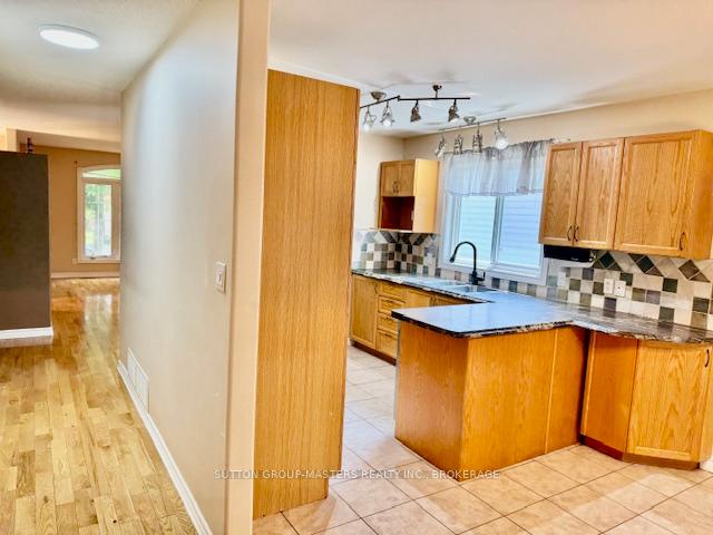 Photo 13 of 136 Amy Lynn Drive, Loyalist, Amherstview — HOMEH