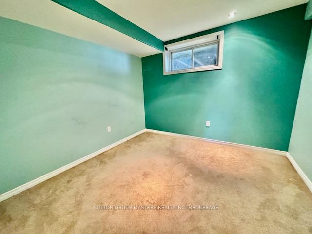 Photo 31 of 136 Amy Lynn Drive, Loyalist, Amherstview — HOMEH