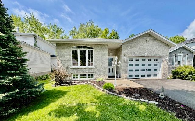 Photo 37 of 136 Amy Lynn Drive, Loyalist, Amherstview — HOMEH