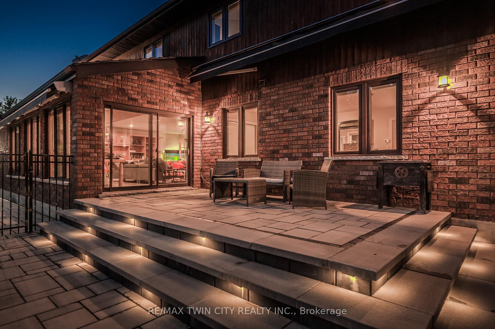 Photo 34 of 7648 Wellington Rd 12 Street, Mapleton, Rural Mapleton — HOMEH