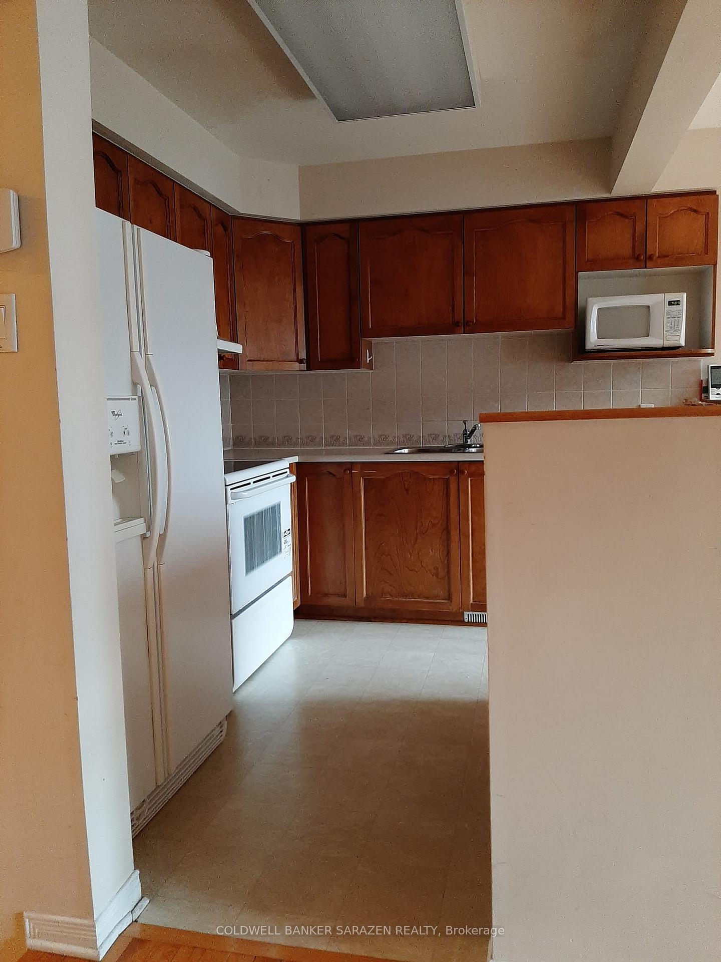 Photo 10 of 12 Binbury Way, Ottawa, Hunt Club Park/Greenboro — HOMEH