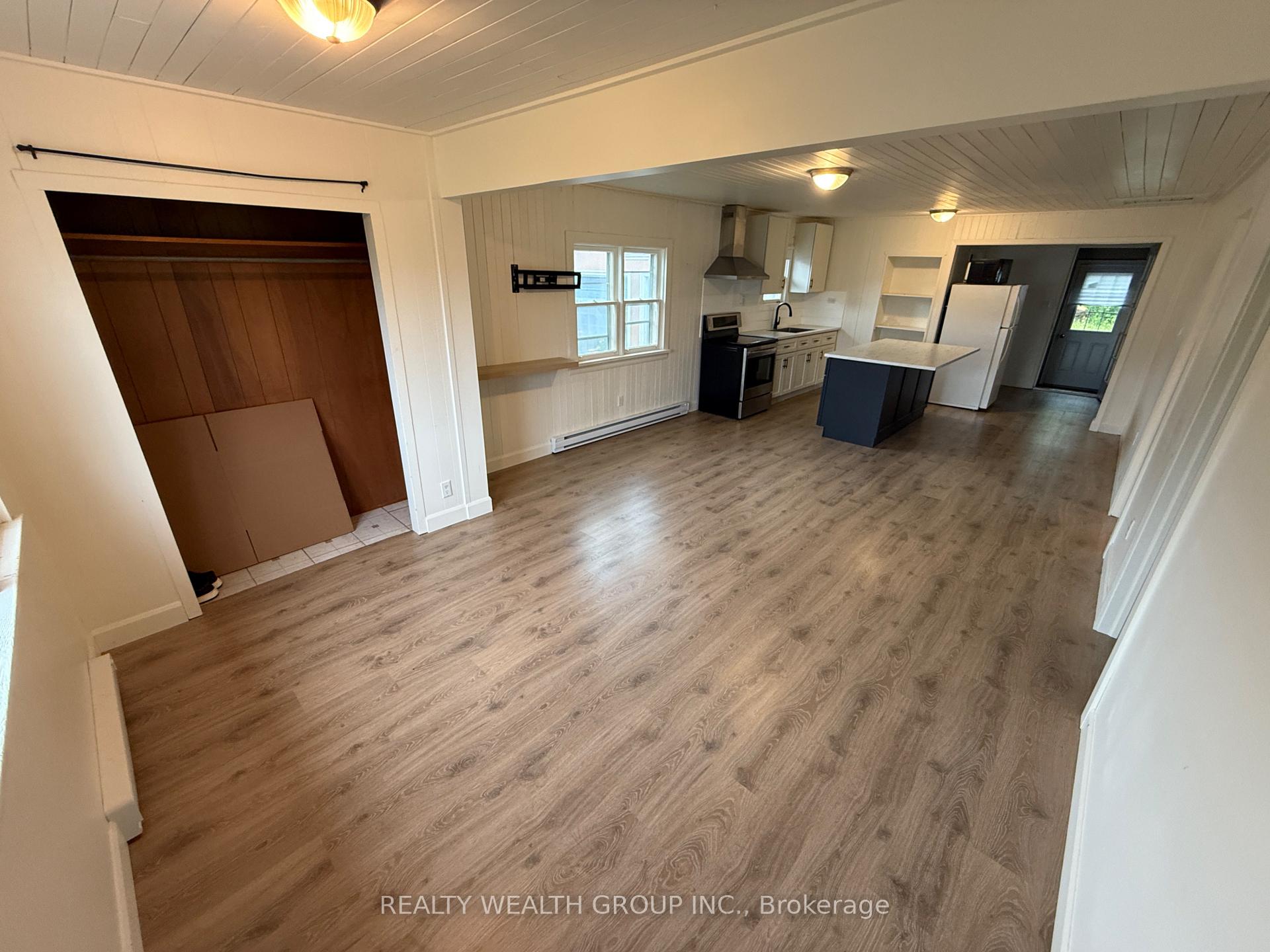 Photo 6 of 1190 Maple Road, Innisfil, Rural Innisfil — HOMEH