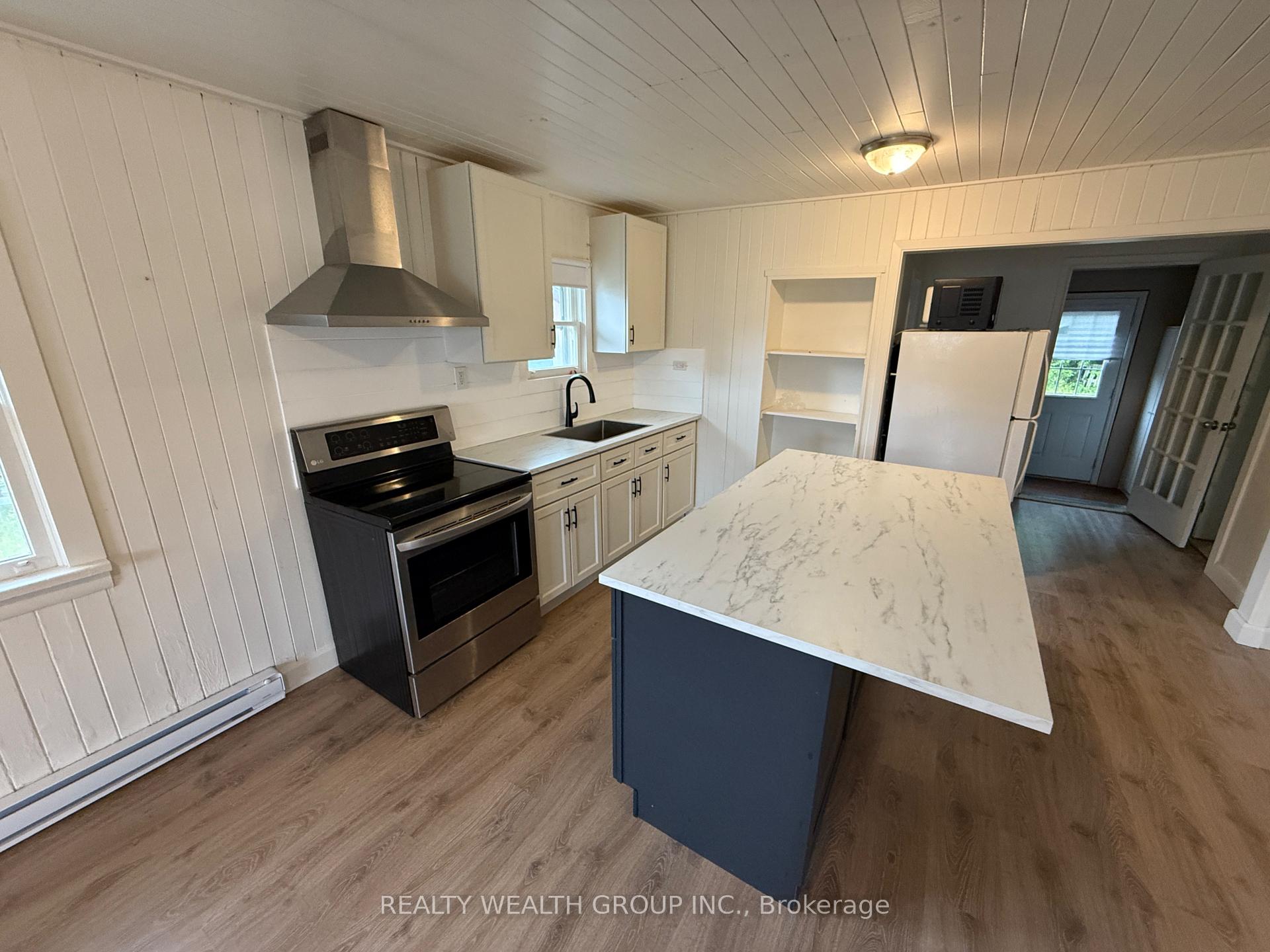 Photo 9 of 1190 Maple Road, Innisfil, Rural Innisfil — HOMEH