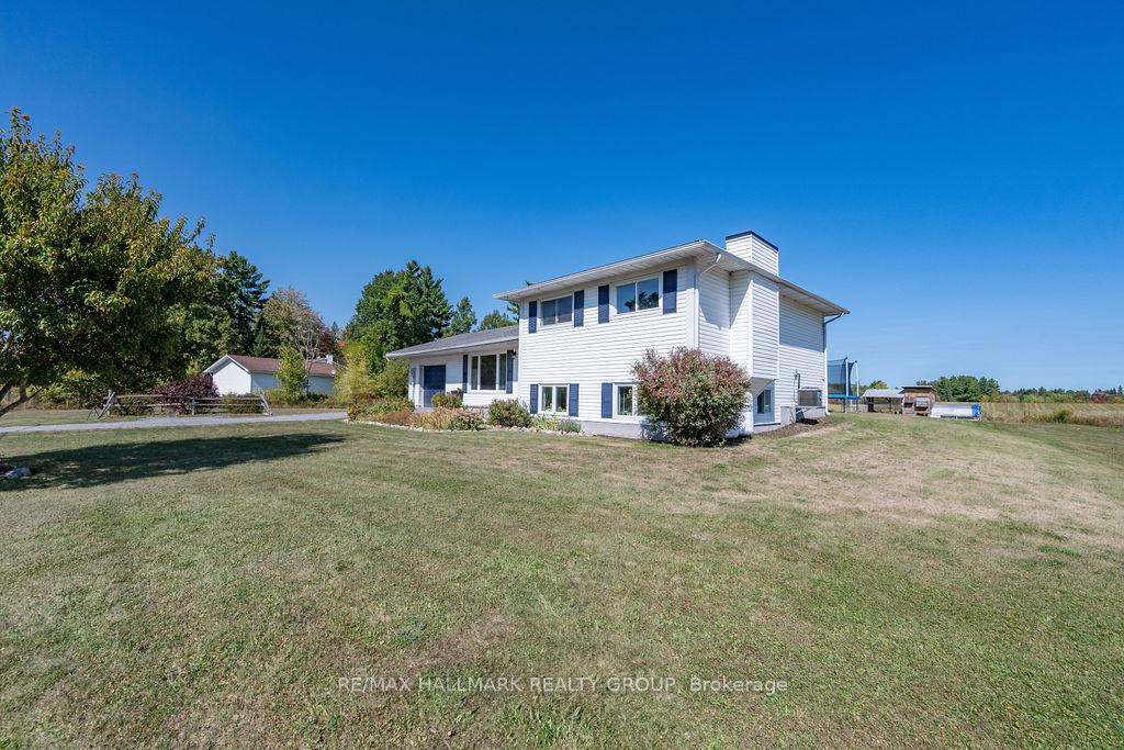 Photo 2 of 921 Mill Ridge Road, McNab/Braeside, Mcnab/Braeside Twps — HOMEH