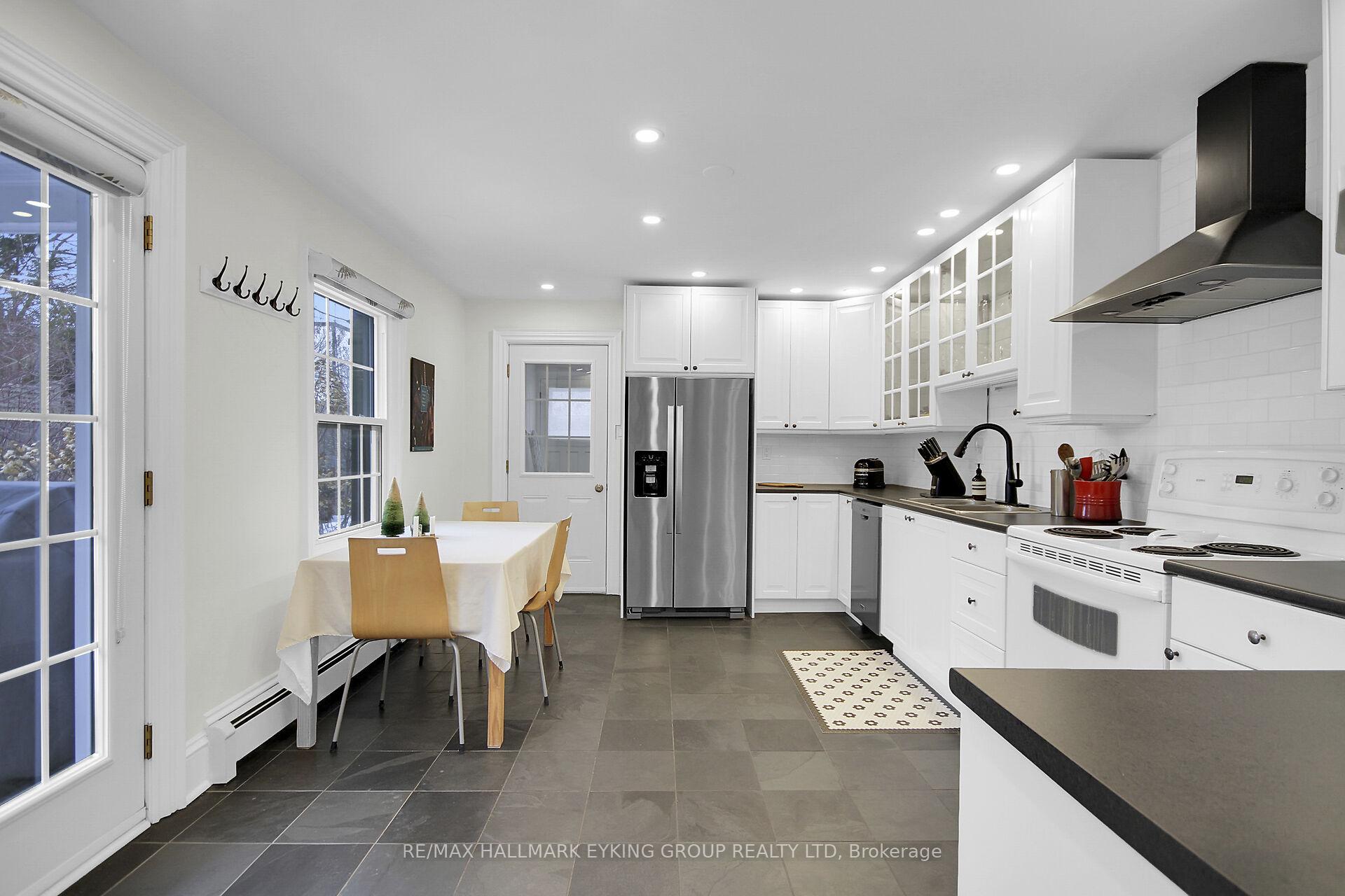 Photo 11 of 53 Cathcart Street, Ottawa, Lower Town/Byward Market — HOMEH