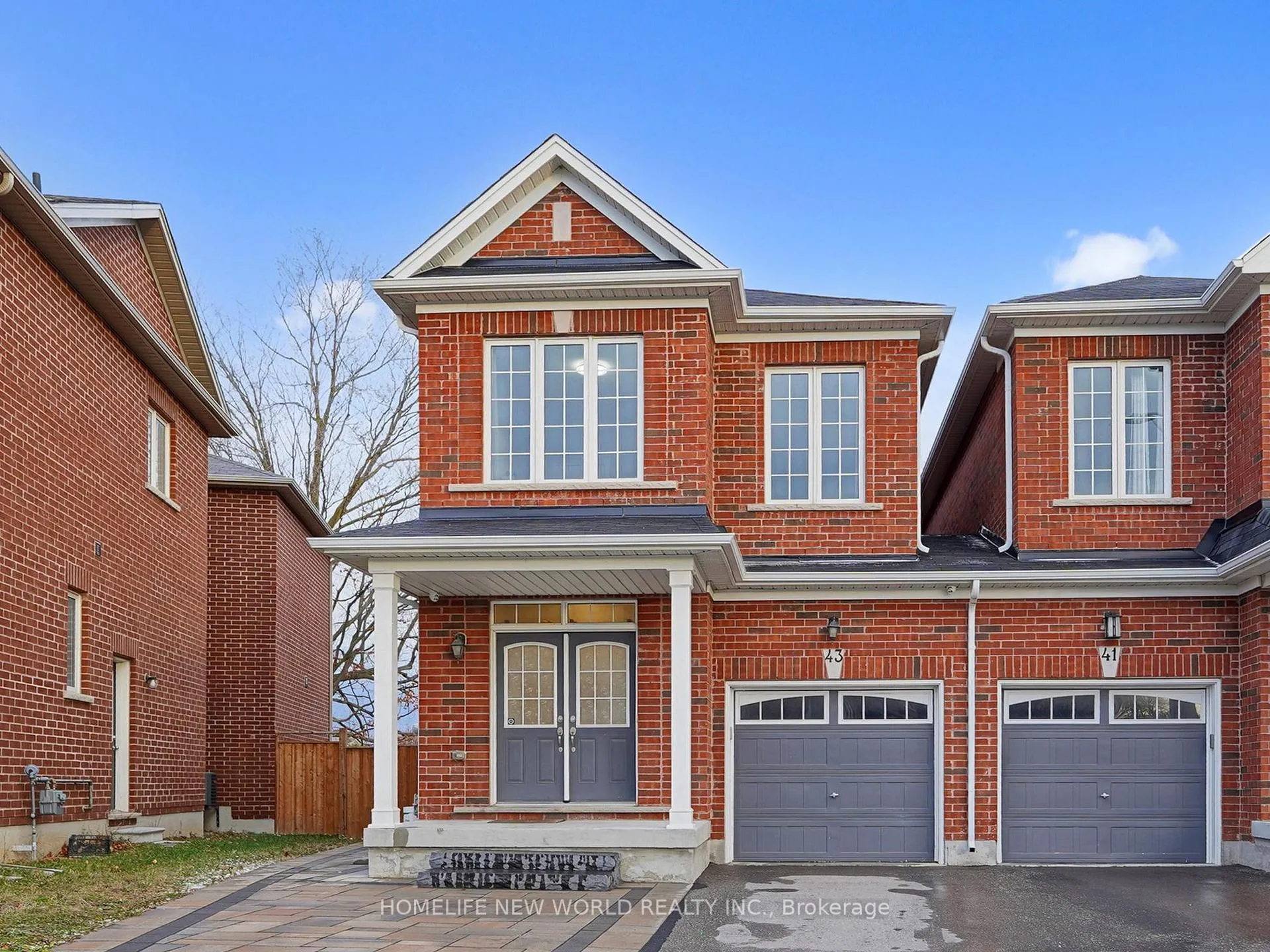 Photo 2 of 43 Titan Trail, Markham, Cedarwood — HOMEH