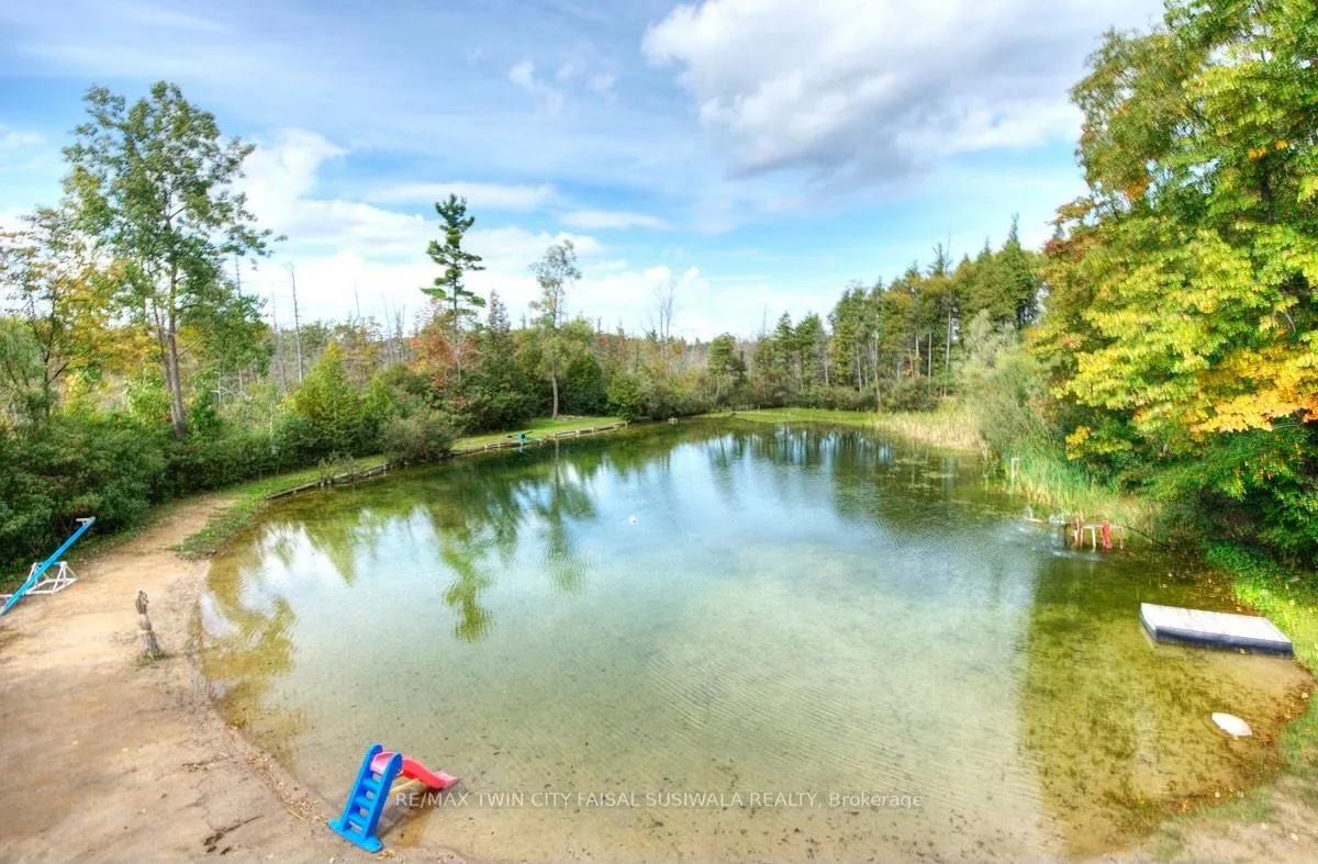 Photo 132 of 17 The Kirksway, Kitchener — HOMEH