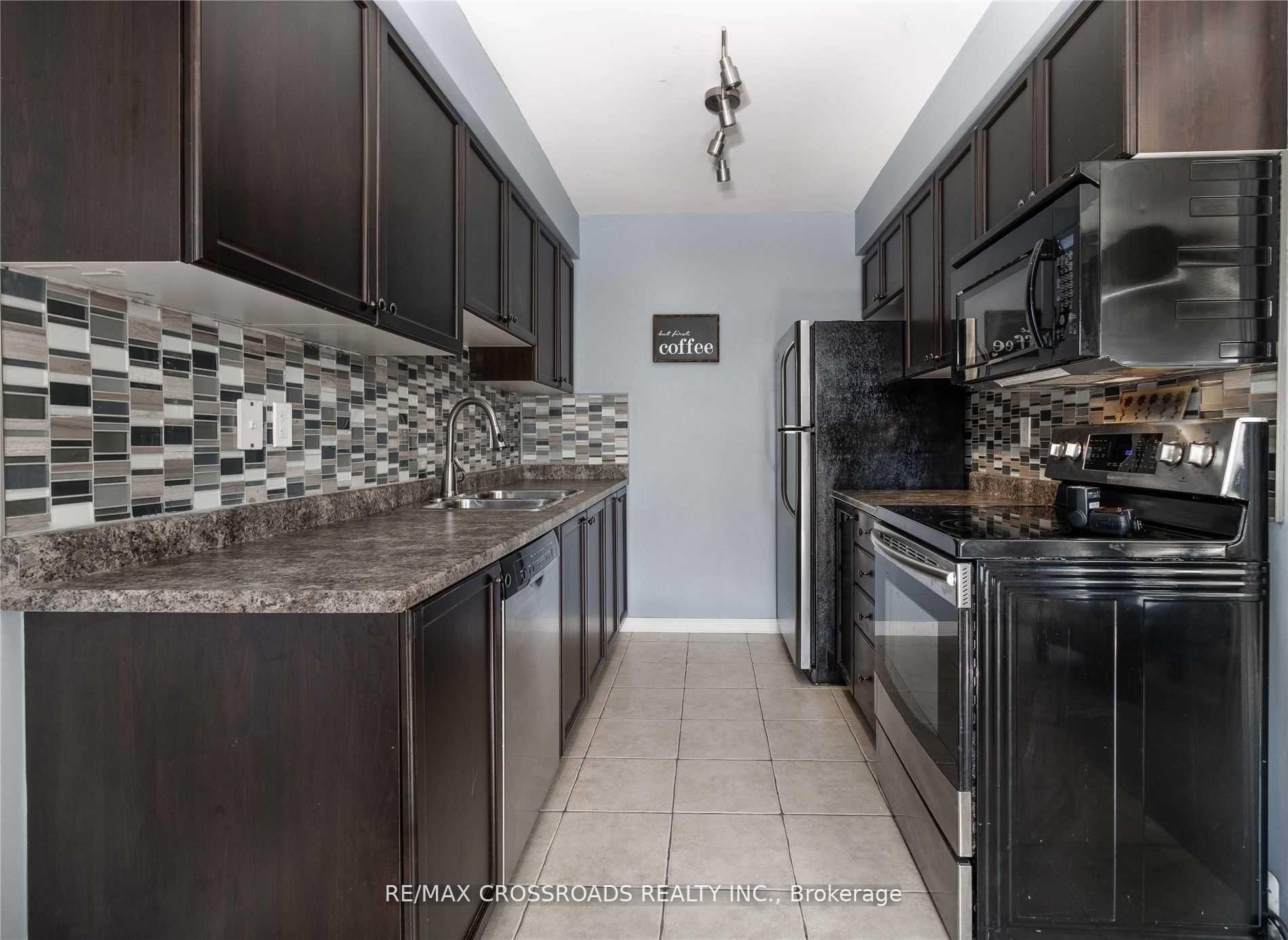 Photo 2 of 1405 Benson Street, Innisfil, Alcona — HOMEH