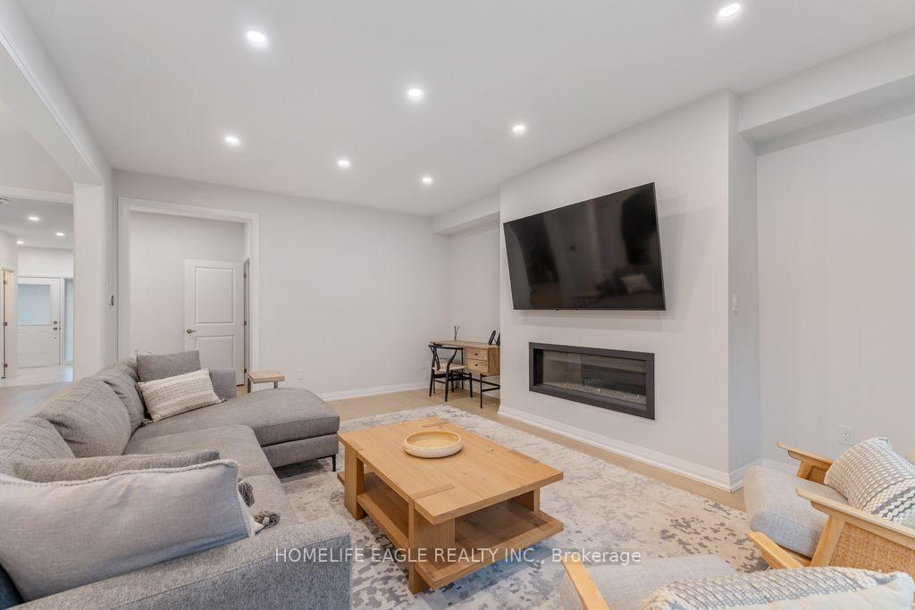 Photo 4 of 1533 Stovell Crescent, Innisfil, Lefroy — HOMEH